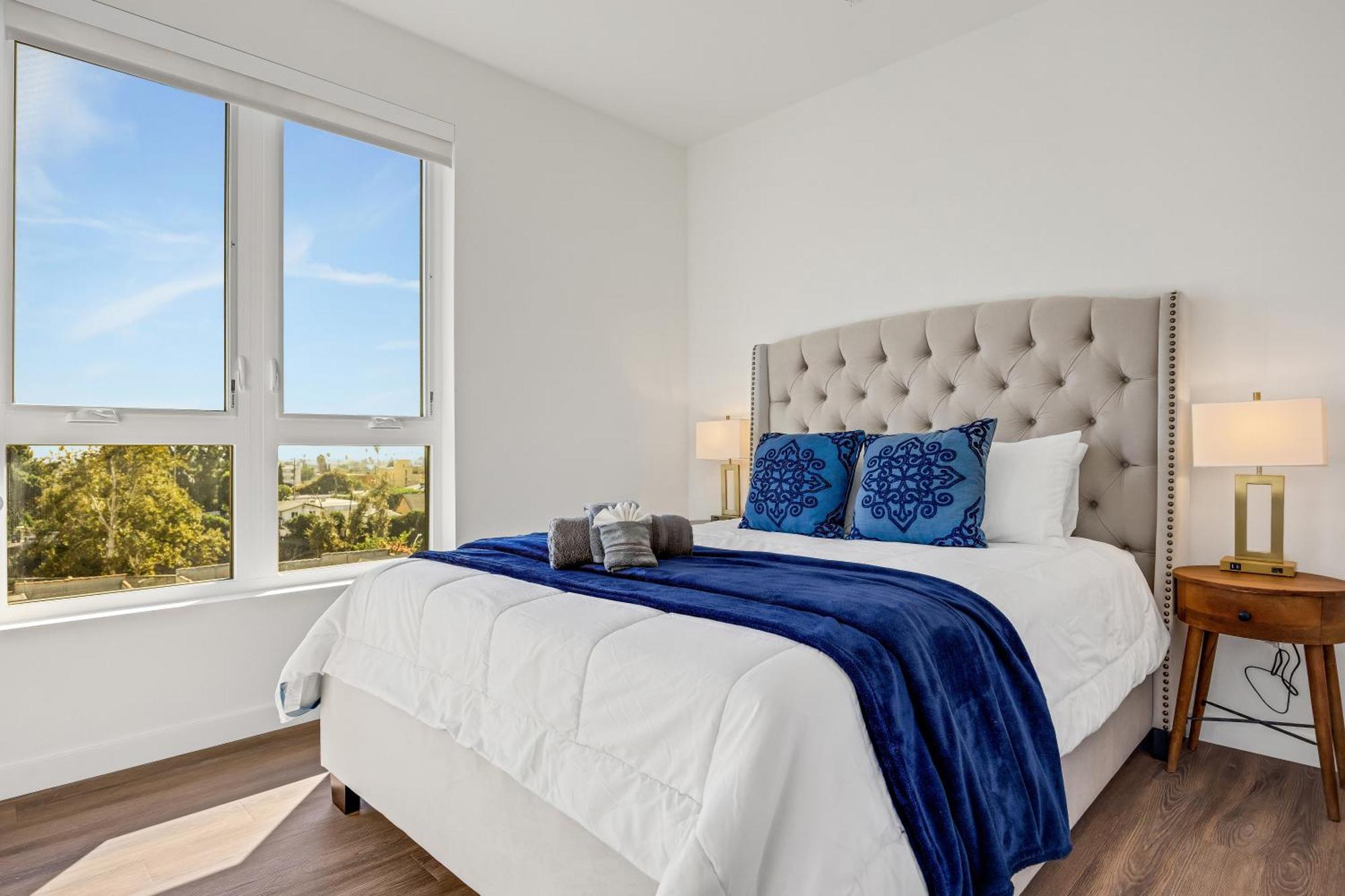 One Lux - West Hollywood Aparthotel *
