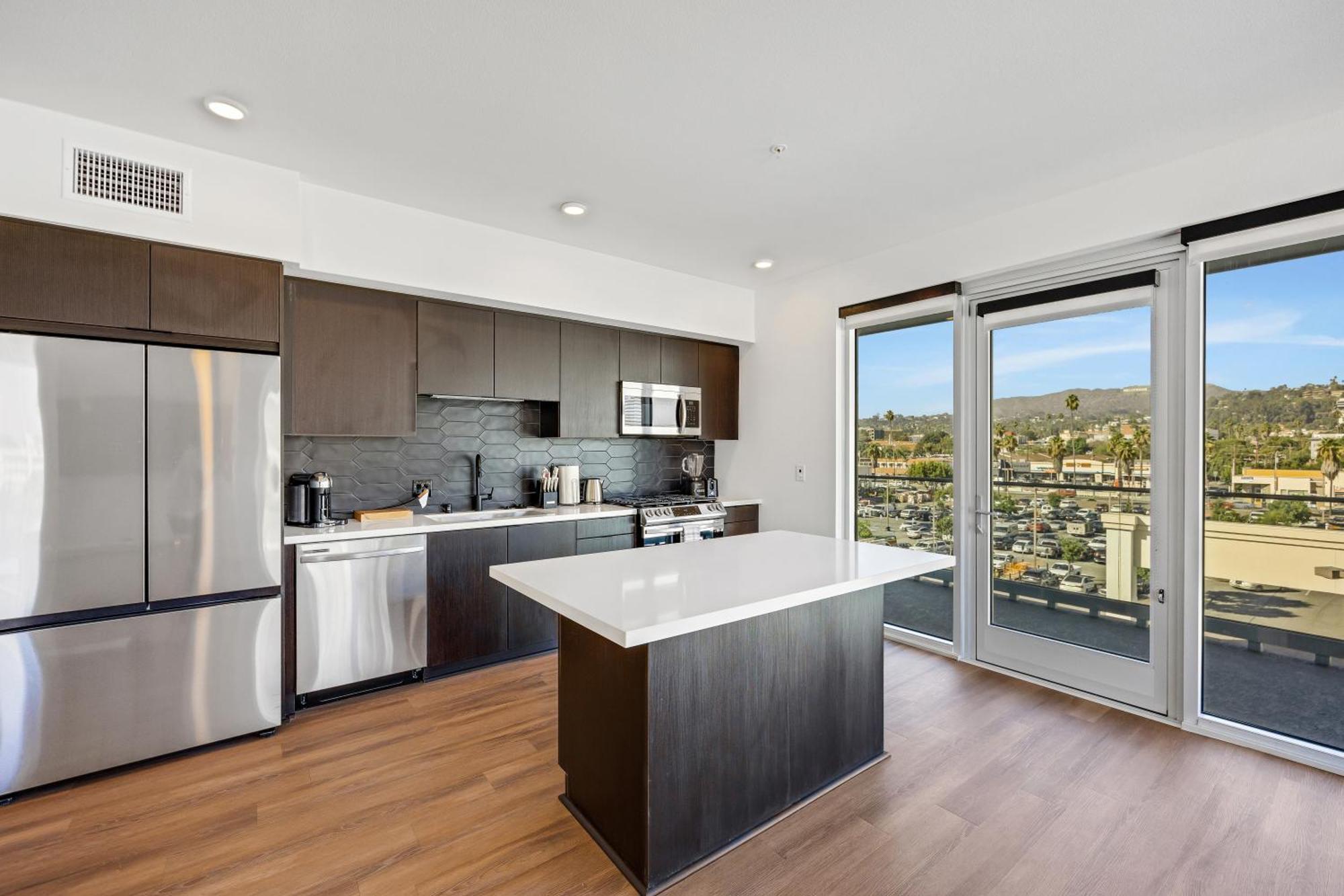 Aparthotel One Lux - West Hollywood *